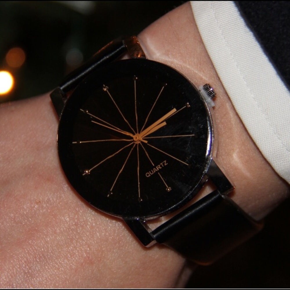 Men’s Black and Gold Luxury Watch